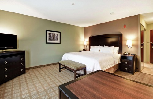 Canton Hotel | Hampton Inn & Suites Detroit-Canton