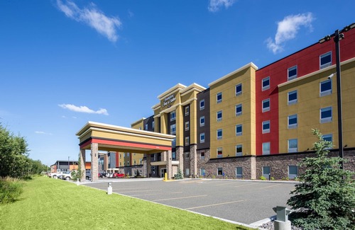Northwest Edmonton Hotel | Hampton Inn & Suites Edmonton St. Albert