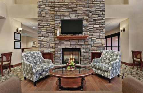 Enid Hotel | Hampton Inn & Suites Enid