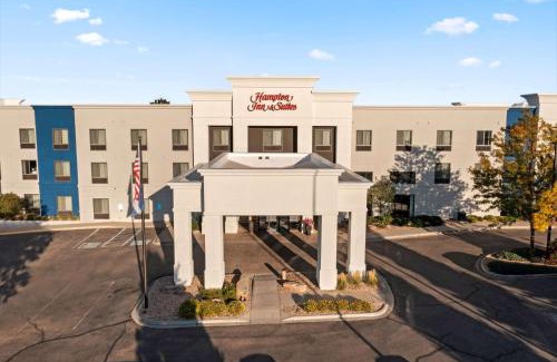 Greeley Hotel | Hampton Inn & Suites Greeley