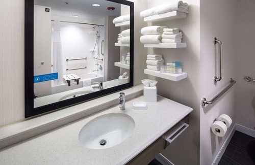 Page Hotel | Hampton Inn & Suites Page - Lake Powell