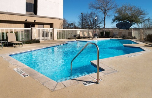 Schertz Hotel | Hampton Inn & Suites Schertz