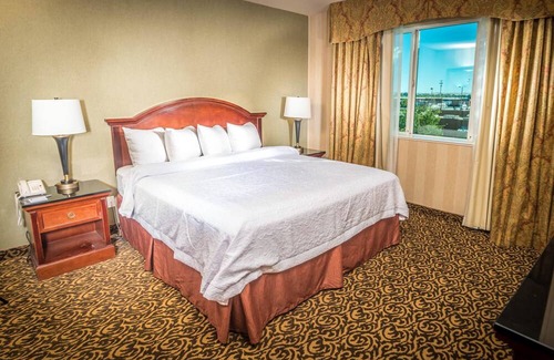 Southwest Ada County Alliance Hotel | Hampton Inn & Suites Boise/Spectrum