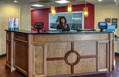 Elizabeth City Hotel | Hampton Inn Elizabeth City