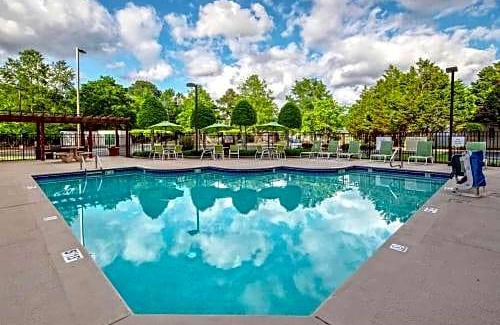 Elizabeth City Hotel | Hampton Inn Elizabeth City