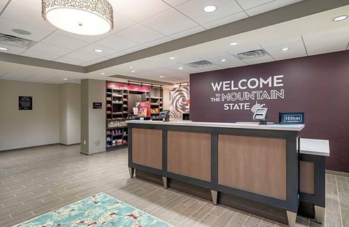 Weston Hotel | Hampton Inn Weston