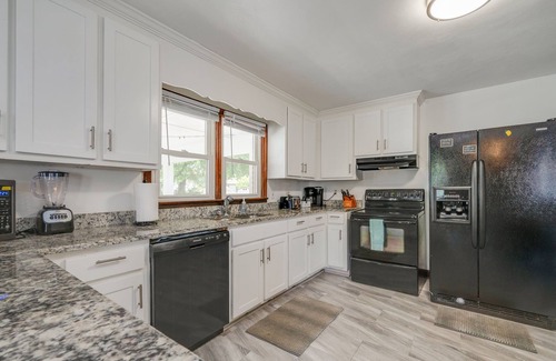 Newport News House | Hampton Launch Pad! Perfect for every trip!
