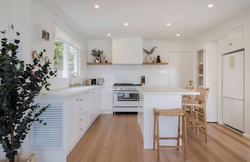 Dromana House | Hamptons on Heales Classic Beach House Charm