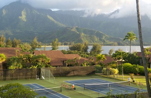 Princeville Apartment | Hanalei Bay RESORT 2312 289.00 Oct28-Nov1 BlowOutSaleBeachFront 10 Star Reviews!