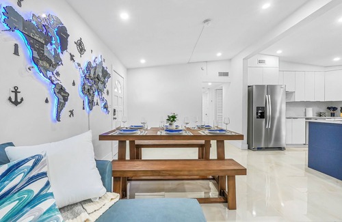 Riverland Village House | Hangar 3350-Fort Lauderdale/wifi/casino/pool/city/3 bedrooms/peaceful retreet