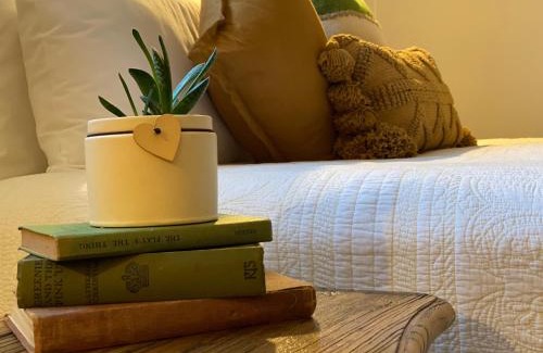 Stanley House | Hanlon Guest House