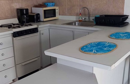 Nassau House | Hanna's Haven - in Nassau, The Bahamas