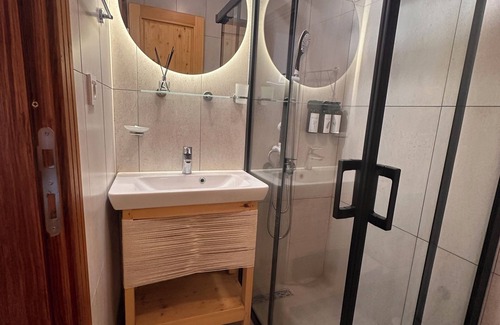 Ayvalik City Center House | Hanole Guest House