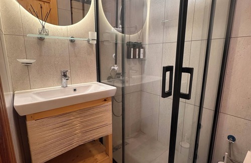Ayvalik City Center House | Hanole Guest House