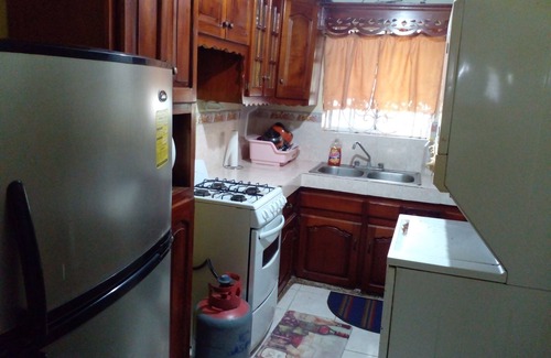 Montego Bay House | Happy and comfortable home- just 4 minutes from the river