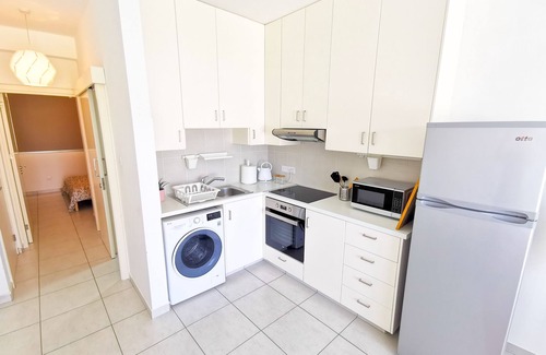 Aradippou Apartment | Happy Day Dreamer Apartments - Blue Beach Suite