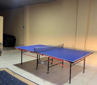 Suwailih Ski Chalet | Happy Feet chalet المزرعة السعيدة