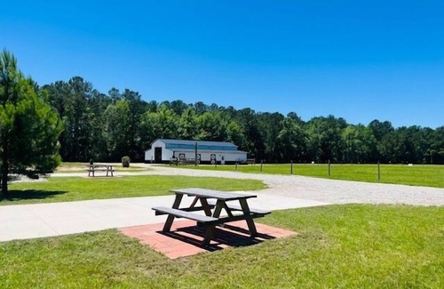 Conway RV Rental | Happy Hen Haven RV site 2 @ Laurel Oaks Estate