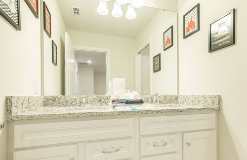 Loughman Resort | Happy Hideaway Villa with private pool, resort access 20 minutes to Disney