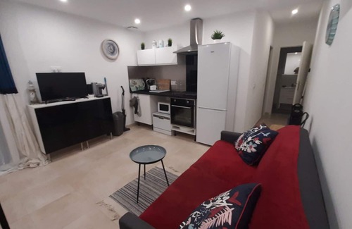 Lunel Apartment | Happy Home for You Lunel: Happiness at the end of the journey.