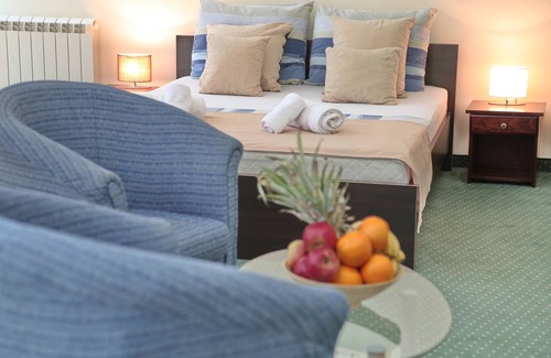 Vozdovac Hotel | Happy Star Club
