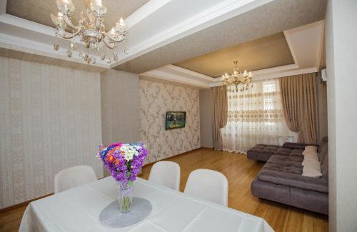 Absheron Apartment | HappyHome