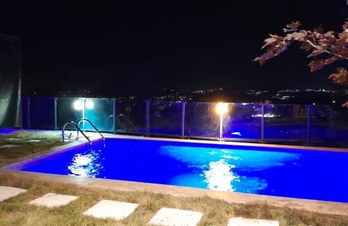 Sapanca Ski Chalet | HappyHouse Bungalov Three-Room, SW POOL with lake view, Sapanca B1