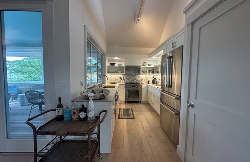 Vineyard Haven House | Harbor Front in Vineyard Haven! Brand New Construction - seconds from Town!