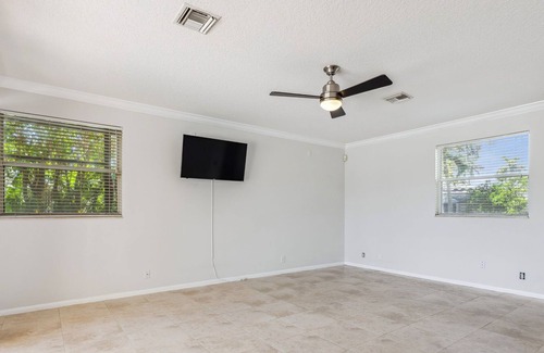 Lighthouse Point Villa | Harbor Hideaway- Water Front Luxury Property + Heated Pool
