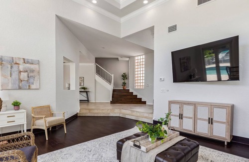 Lighthouse Point Villa | Harbor Hideaway- Water Front Luxury Property + Heated Pool