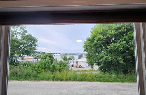 St Ignace House | Harbor View Getaway located perfectly for your UP North Mackinac Vacation