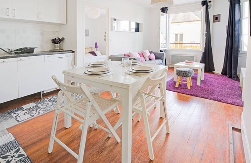 Isigny-sur-Mer Cottage | Harbor View Hideaway