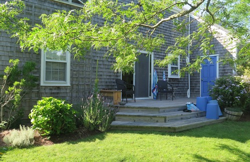 Monomoy House | Harbor view in Monomoy! Last minute availability in August