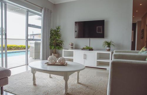 Humewood House | Harbour Cottages, Humewood