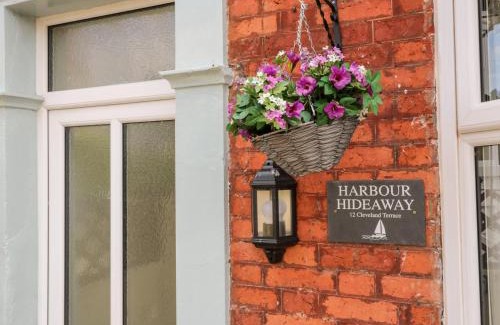 Whitby House | Harbour Hideaway