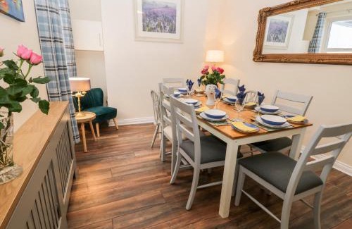 Whitby House | Harbour Hideaway