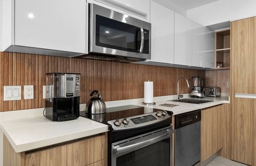 Oranjestad Apartment | Harbour House - 2 Bed 1 Bath Caribbean Oceanfront Condo in Aruba