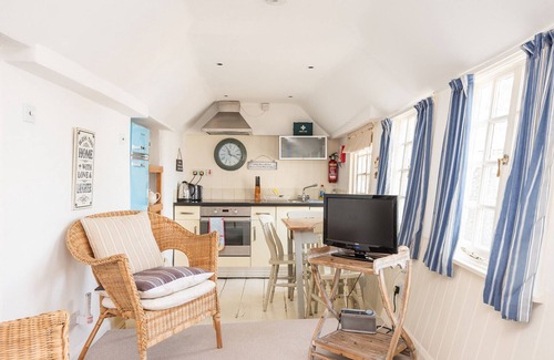 Port Isaac Cottage | Harbour Loft, Port Isaac, harbour & beach views