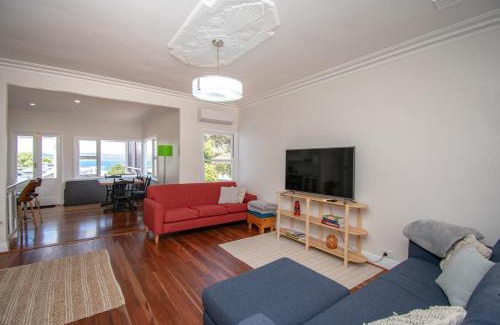 Albany House | Harbour Rest