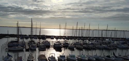 Marseillan Apartment | Harbour View Apartment
