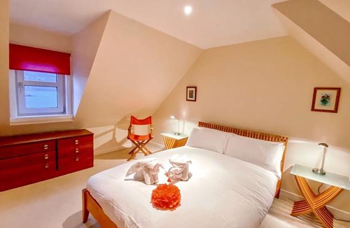 Achachork House | Harbour View