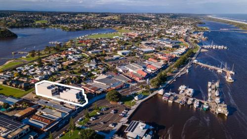 Lakes Entrance House | Harbour Views