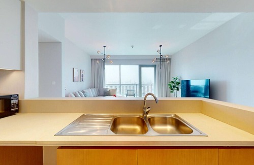 Dubai Apartment | Harbour Views - Chic Three Bed with Creek Views