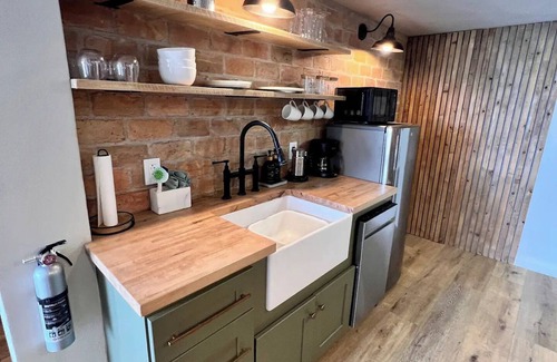 St. George's Apartment | Harbour views, luxury 1 bed Apt within walking distance to St George's Old Town