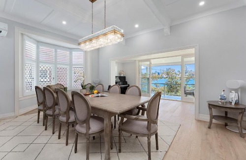 Cremorne Point House | Harbourfront Haven 4BR Retreat with Stunning Views of Sydney Iconic Landmarks
