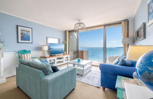 Soldiers Point Apartment | Harbourside 14, 3-7 Soldiers Point Rd - waterfront magic