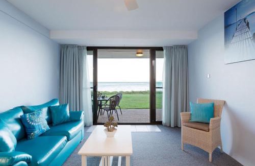 Soldiers Point Apartment | Harbourside 4 ground floor on the waterfront