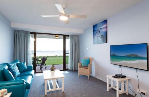 Soldiers Point Apartment | Harbourside 4 ground floor on the waterfront