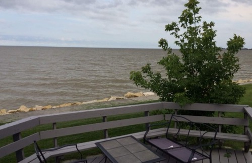 Gimli Cottage | Harbourview House - Gimli, Manitoba, Canada