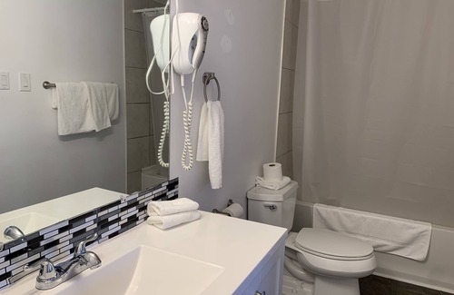 Sydney Hotel | Harbourview Inn, SureStay Collection by Best Western